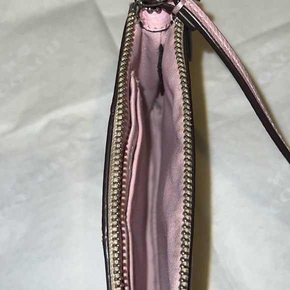 Coach small wristlet (baby pink) - Picture 6 of 9